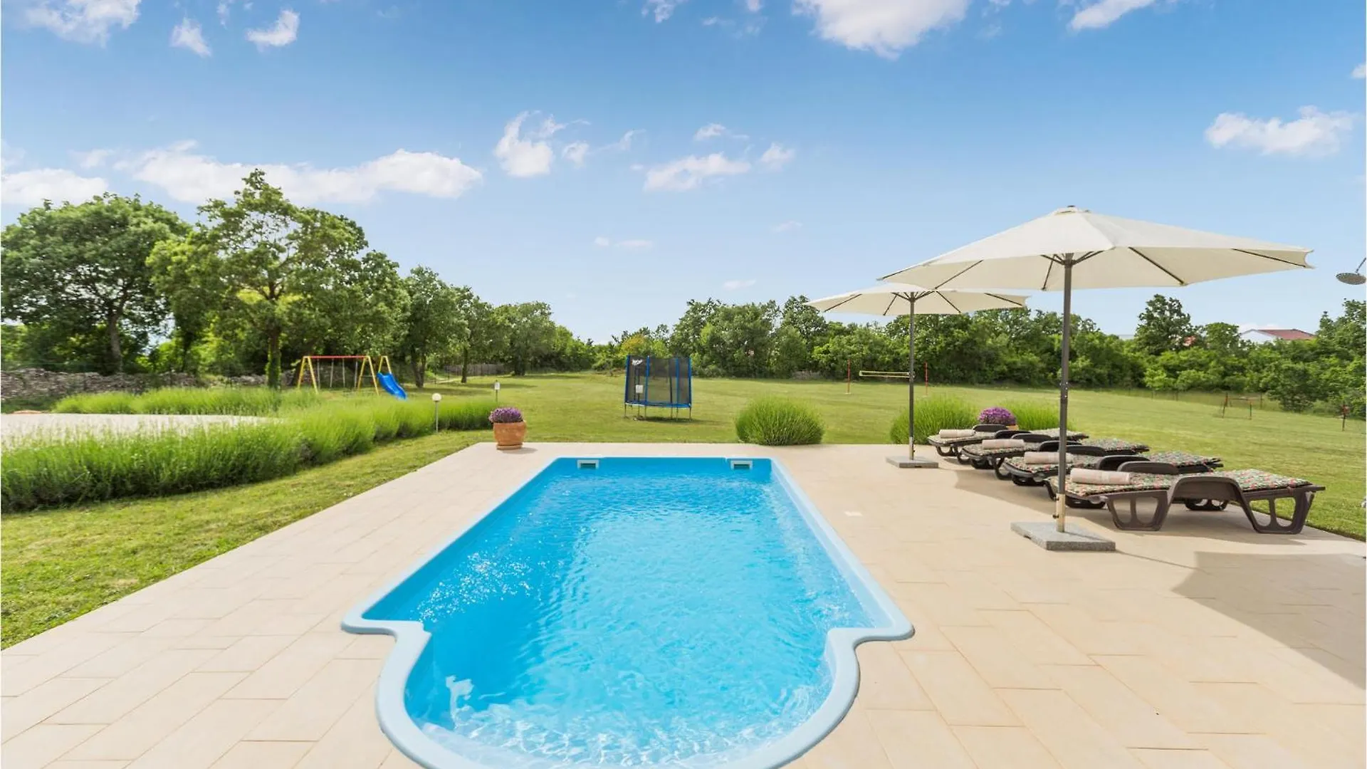 בית נופש Bicici Cozy Home In Brscici With Wifi