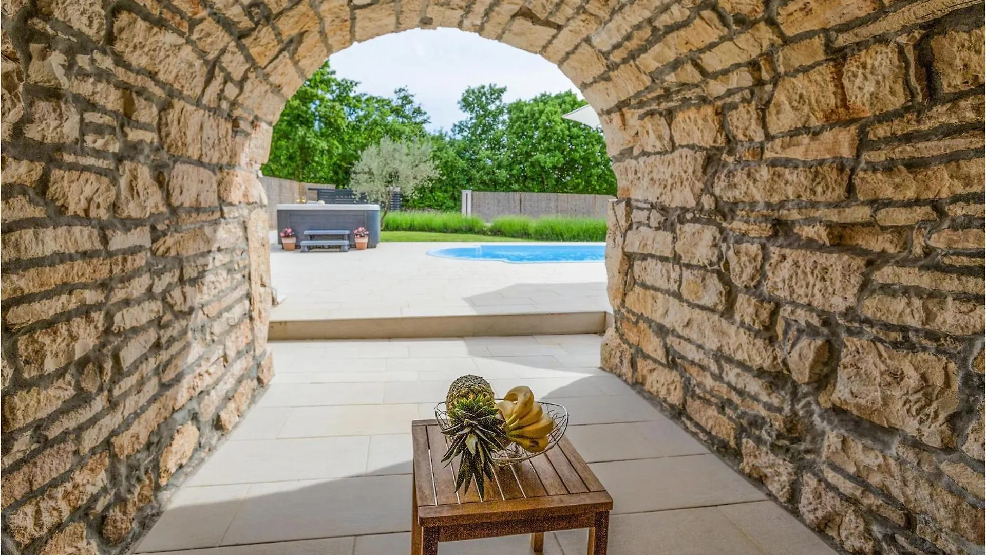 Bicici Cozy Home In Brscici With Wifi בית נופש