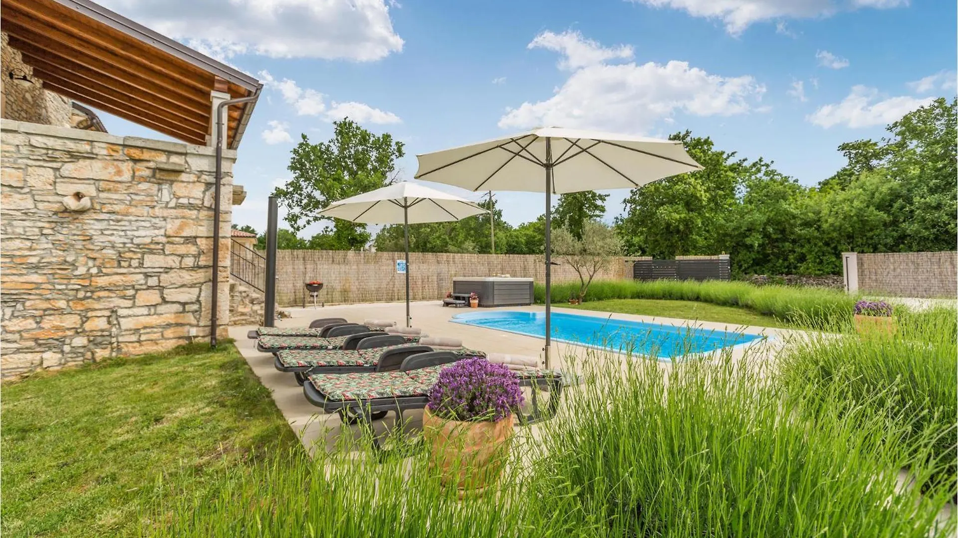 בית נופש Bicici Cozy Home In Brscici With Wifi